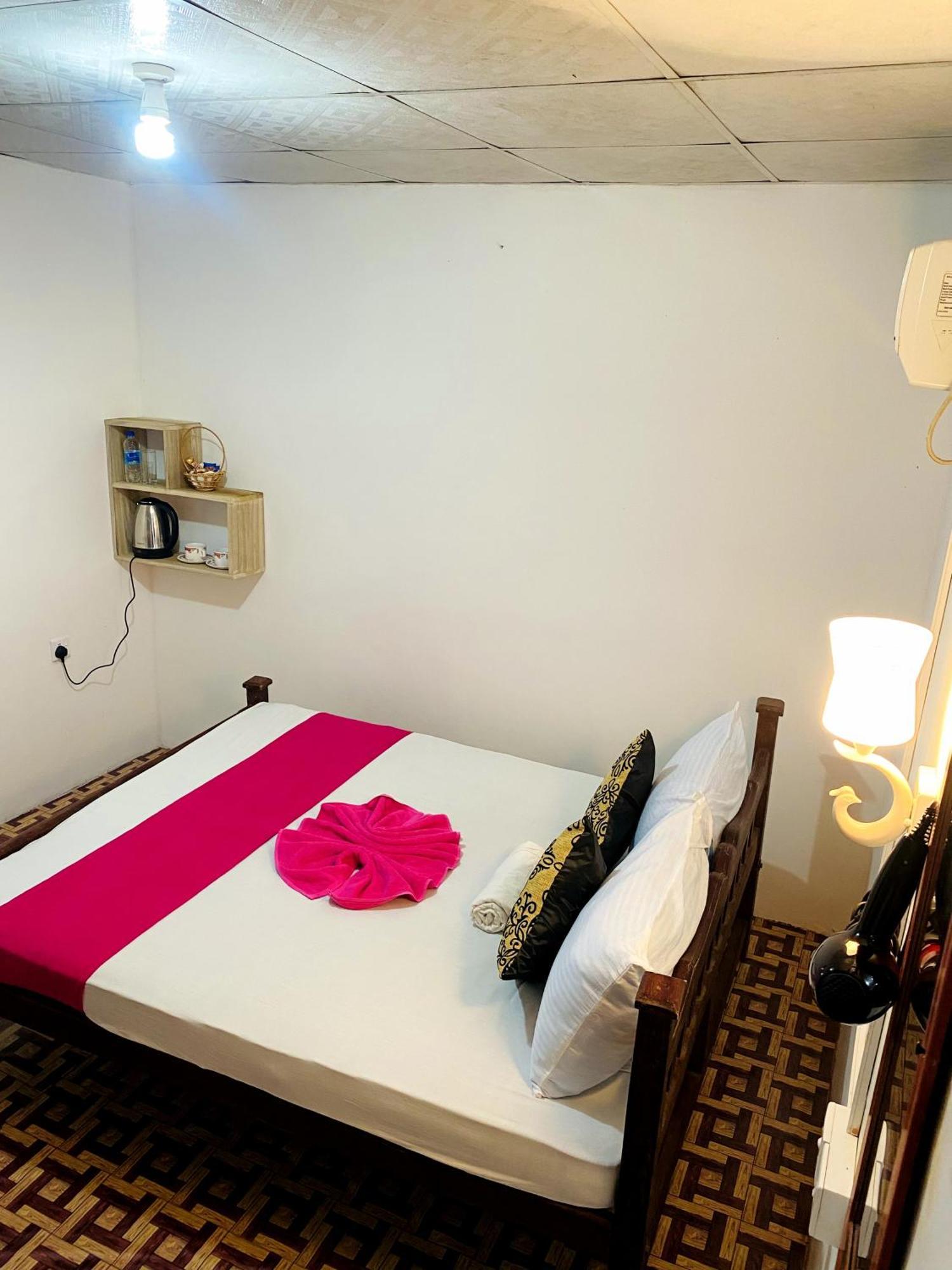 Sigiri Lakshan Home Stay Sigiriya Dış mekan fotoğraf