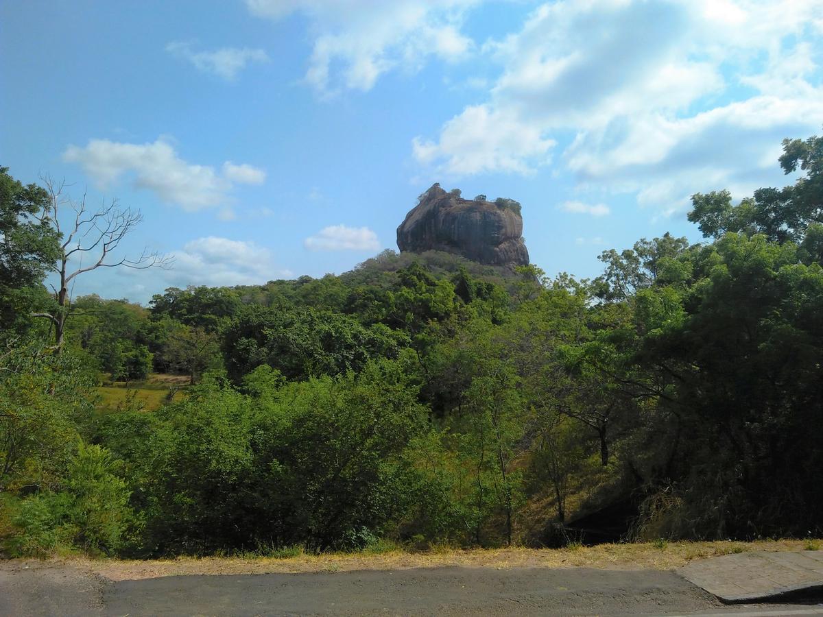 Sigiri Lakshan Home Stay Sigiriya Dış mekan fotoğraf